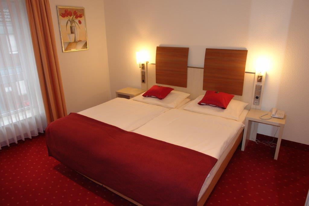 Hotel Restaurant Struemper Hof Мербуш Экстерьер фото
